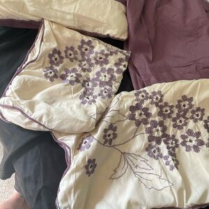Queen bedspread set
